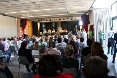 Els treballadors de Panrico es reuneixen avui amb la direcció de l’empresa i ajornen la decisió sobre què fer amb la vaga