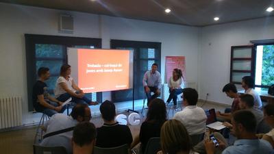 La formació i l'ocupació formen els pilars centrals de les propostes del PSC per als joves