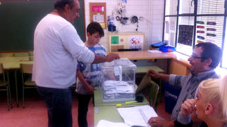 La participació puja en gairebé sis punts percentuals a Sabadell a falta de dues hores pel tancament dels col·legis electorals