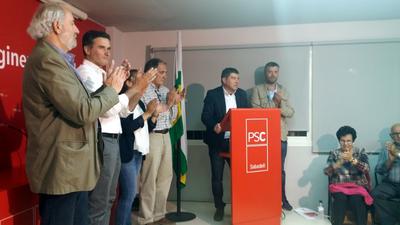 El PSC es manté com a primera força, però perd vuit regidors