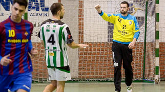 Pas de gegant de l'OAR Gràcia per aconseguir la doble permanència