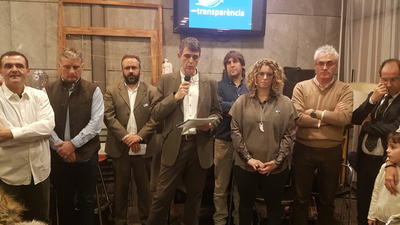 Claudi Martí presenta el seu equip de treball i els tres grans eixos del seu projecte per intentar presidir el Natació Sabadell 