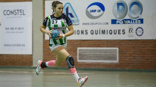 L'OAR femení guanya a Amposta i es planta a només dos punts de la salvació