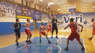El festival anotador de Jonathan Ramírez guia al Natació Sabadell a un triomf agònic contra l'Universitat de Vic (86-85)