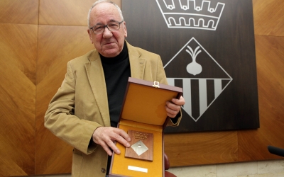 Feliu Formosa el dia del lliurament de la Medalla de la Ciutat al Mèrit Cultural