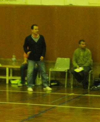 Pedro Donoso continuarà una temporada més a la banqueta del CE Escola Pia de futbol sala