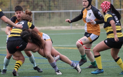 Un placatge sabadellenc durant el derbi del Vallès | @SabadellRC