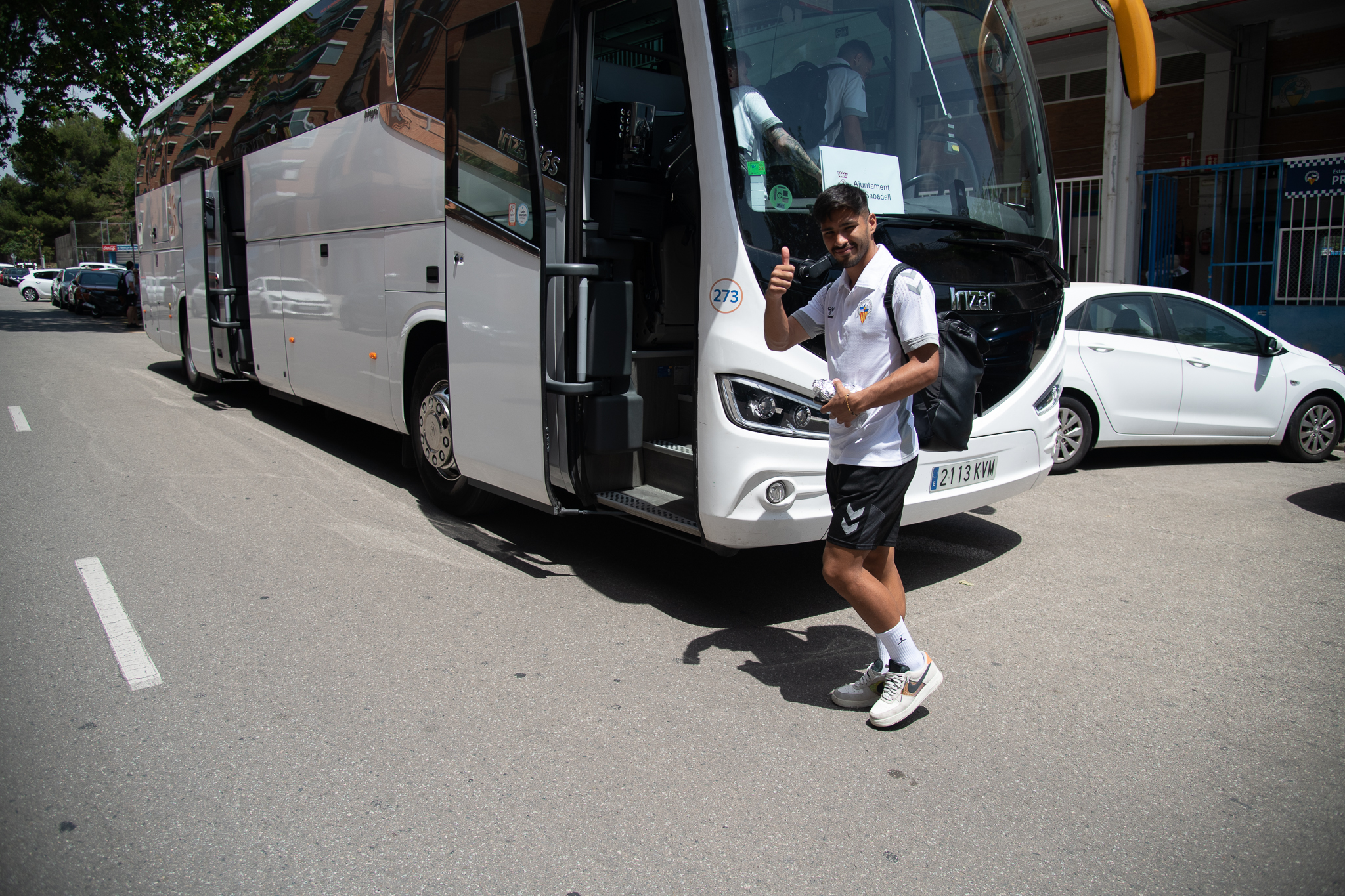 Facu García, abans de pujar a l'autocar | Roger Benet
