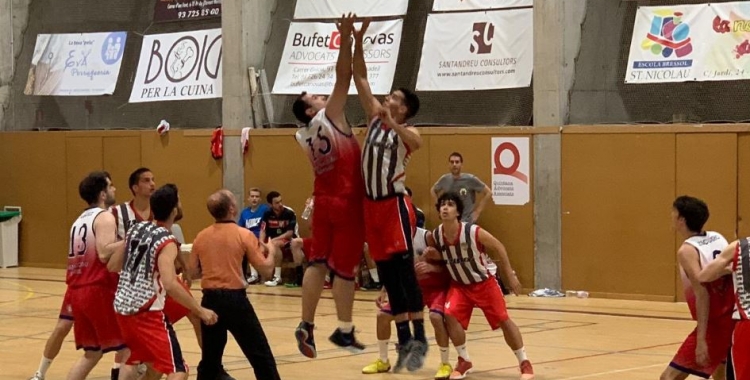 Cabrera i Sant Nicolau es tornen a veure les cares per decidir qui continua un any més a Primera Catalana. | @CESantNicolau
