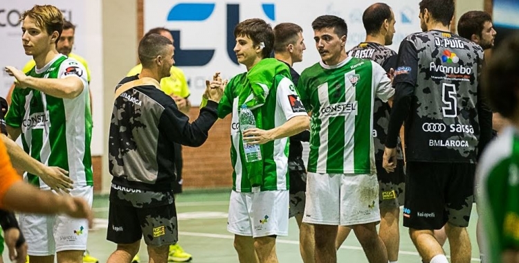 A vegades, una imatge val més que mil paraules. Les cares de desolació dels jugadors graciencs en el duel de la temporada passada ho diuen tot | Èric Altimis - OAR Gràcia