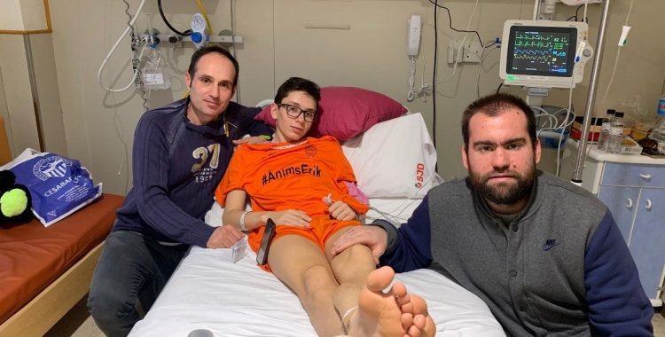 L'Erik, a l'hospital, en una fotografia facilitada pel mateix club | Grups Arrahona