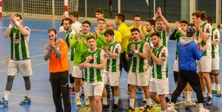 L'OAR Gràcia, celebrant el triomf a la pista dels roquerols | Èric Altimis - OAR Gràcia