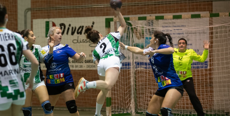 L'OAR ve d'imposar-se de quatre gols davant el Benidorm | OAR Gràcia 