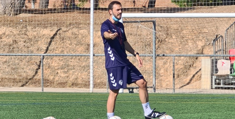 Marc Nomen ja ha dirigit el primer entrenament | FutBaseCES