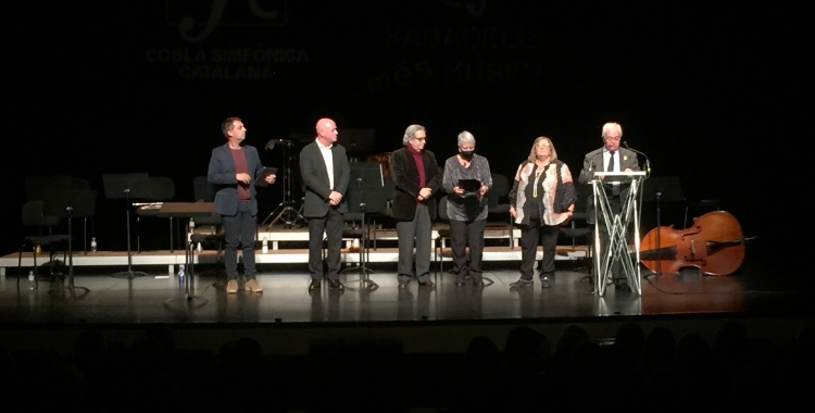 Moment d'entrega del Premi Nacional Agustí Borgunyó a Albert Guinovart | Ràdio Sabadell