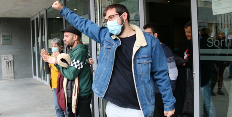 Èric Laredo a la sortida dels Jutjats de Manresa | ACN 