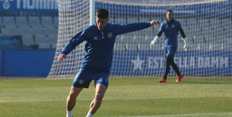 El primer equip arlequinat ha realitzat avui un partit d'entrenament contra un combinat de la base | CES