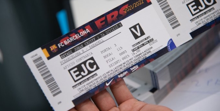 El Sabadell va exhaurir totes les entrades que tenia per al partit al Johan Cruyff | Roger Benet