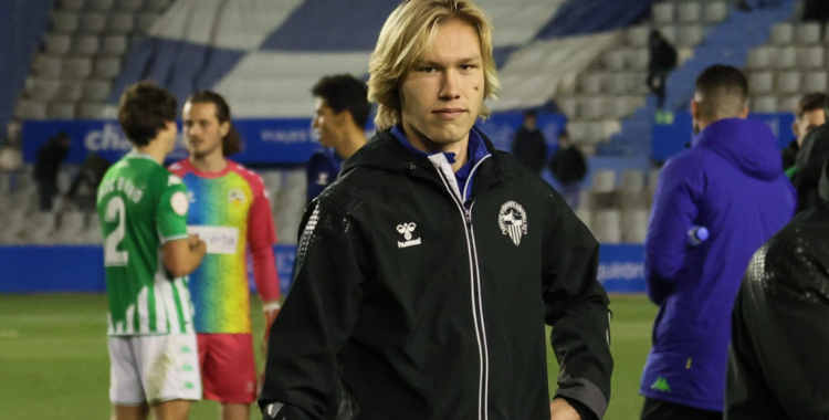 Adri González, juvenil el curs passat, va entrar en alguna convocatòria amb el primer equip | CES