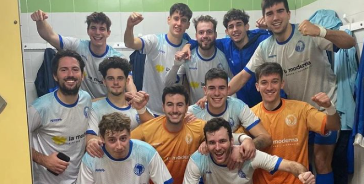 Celebració al vestidor del Club després del triomf a Elda | CNS FS