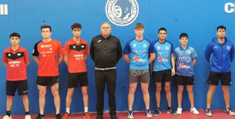 El Club es va desfer del Vic tot i no comptar amb Nuno Gonzaga | CNS Tennis Taula