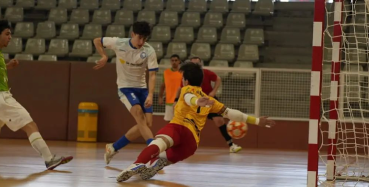 Arnau Pineda, en una acció del partit contra el Calvià | CNS Futbol Sala