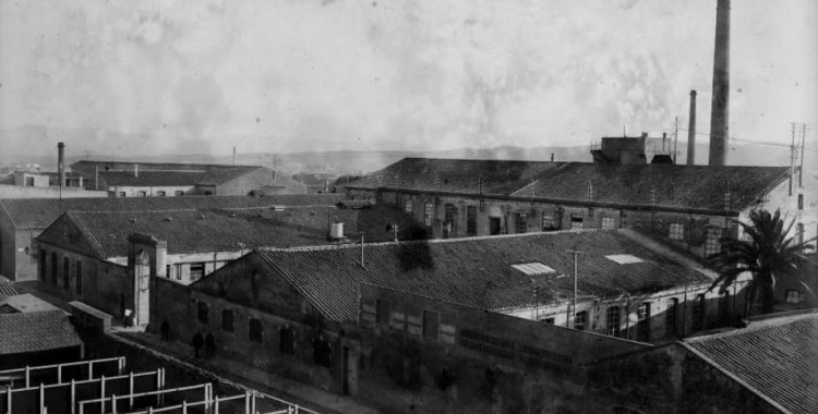 Exterior de la fàbrica Ferran Casablancas SA. Abans de 1936 | Francesc Casañas / Arxiu Històric de Sabadell