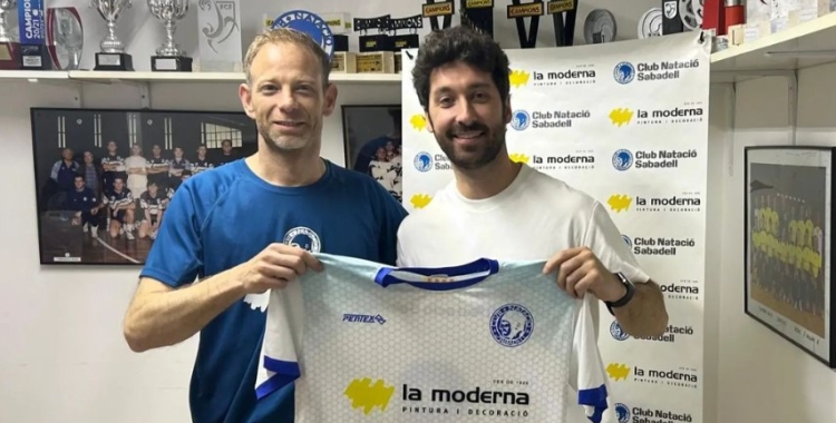 Arnau Casabon, el director esportiu de la secció, amb Jordi Marín | @cnsfutbolsala 