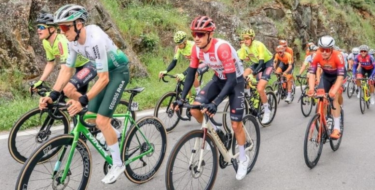 David Domínguez, en una cursa aquesta temporada amb el seu equip | Aviludo Louletano