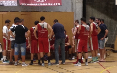 El Sant Nicolau es desplaça a la pista del Collblanc - © Adrián Arroyo