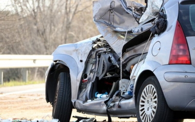 Fotografia de com ha quedat un dels cotxes accidentats - © ACN