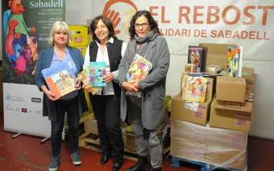 La regidora de cultura, Montserrat Chacón, la directora del Rebost, Mercè Calvet i Anna Fité, directora del Festival | Cedida