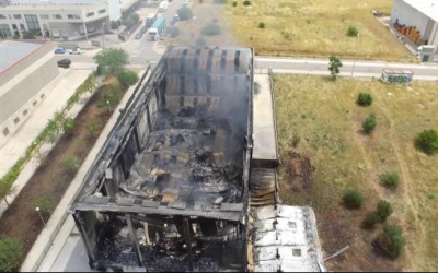 Vista aèria de la nau després de l'incendi | Toni González 