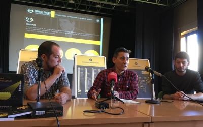 Lluís Perarnau (centre) en un acte de La Crida el novembre passat. Foto: Crida per Sabadell