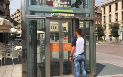 L'únic ascensor de Sabadell Plaça Major