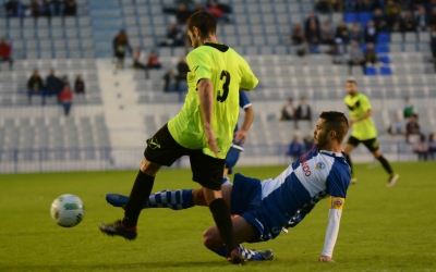 Juanjo Ciércoles, amb el braçalet de capità, en un partit de la temporada passada