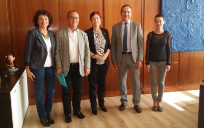 El director general de la Corporació Sanitària Parc Taulí, Joan Martí, i la rectora de la UAB, Margarida Arboix