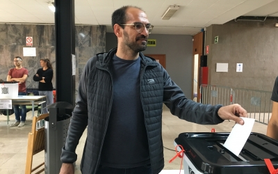 Maties Serracant exercint el seu vot | Mireia sans