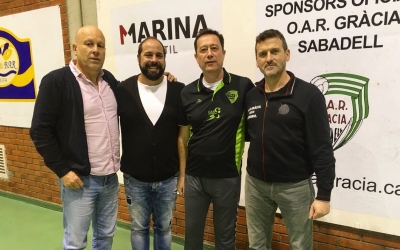 Lara (segon per l'esquerra) és el nou tècnic verd-i-blanc | OAR Gràcia