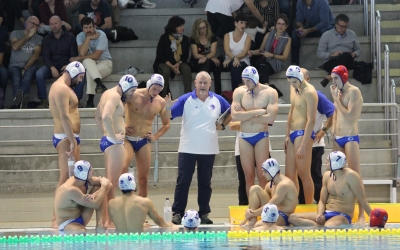 Colet, donant instruccions als seus jugadors en un temps mort | Pau Vituri