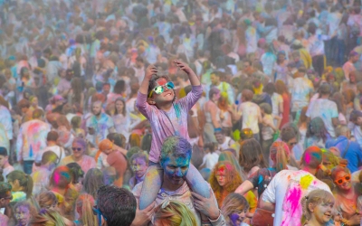 Llançament de colors al Holi de Sabadell | Daniel Graell