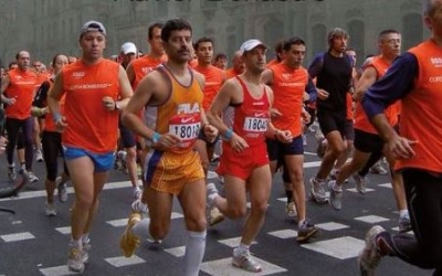 Aquesta és la imatge triada per a la portada de '100 històries del córrer'. | Twitter