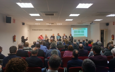 La Bosch i Cardellach plena per escoltar el debat | Pere Gallifa