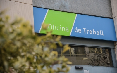 Una oficina de Treball de Sabadell | Roger Benet