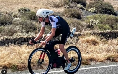 Blanchart va patir molt en el segment ciclista, afectat especialment pel vent. | Instagram