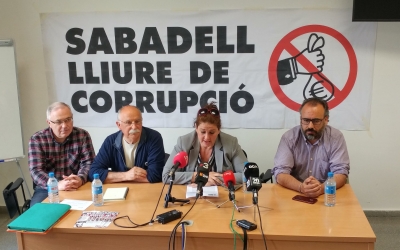 La Plataforma Sabadell Lliure de Corrupció en la roda de premsa d'avui | Pere Gallifa