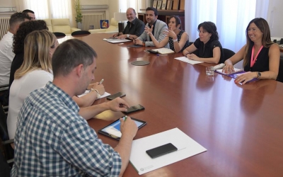 El nou govern de Sabadell, en la seva primera reunió ahir dilluns | Roger Benet