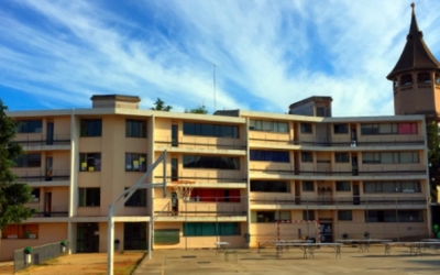 Imatge de l'Escola Samuntada, de la qual famílies de La Creu Alta n'han quedat fora