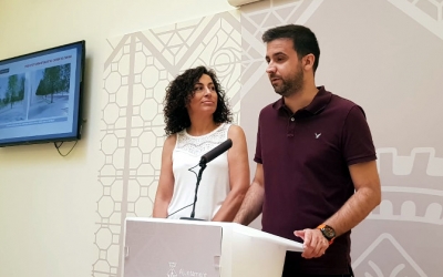 Pol Gibert i Montse González durant la roda de premsa posterior a la Junta de Govern Local