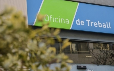 Exterior de l'Oficina de Treball de Sabadell/ Arxiu Roger Benet